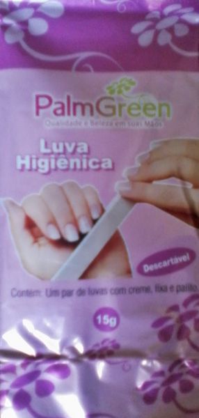 Luva descartável com creme hidratante